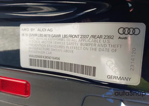 2019 Audi A4 40 Titanium Premium z USA, uszkodzony, nr VIN WAUGMAF43KN016456